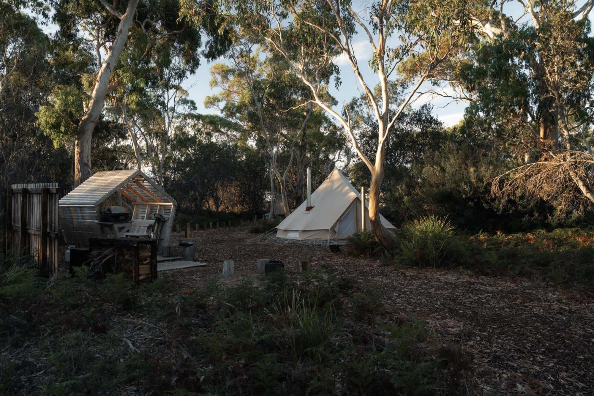 ホテル Numie - Freycinet Peninsula - Glamping - Heated - Waterfront コールズ・ベイ エクステリア 写真