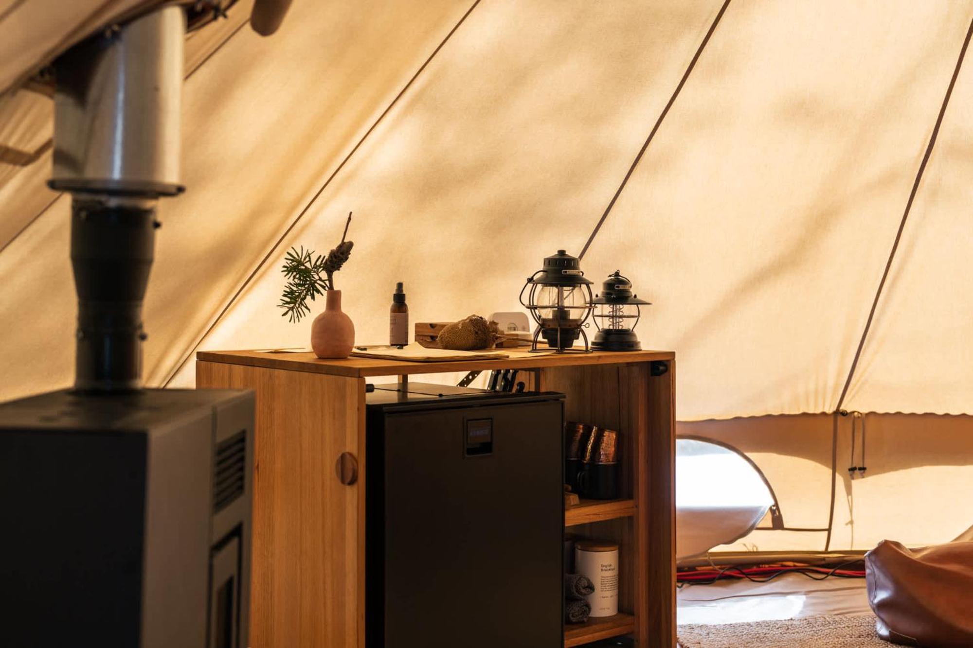 ホテル Numie - Freycinet Peninsula - Glamping - Heated - Waterfront コールズ・ベイ エクステリア 写真