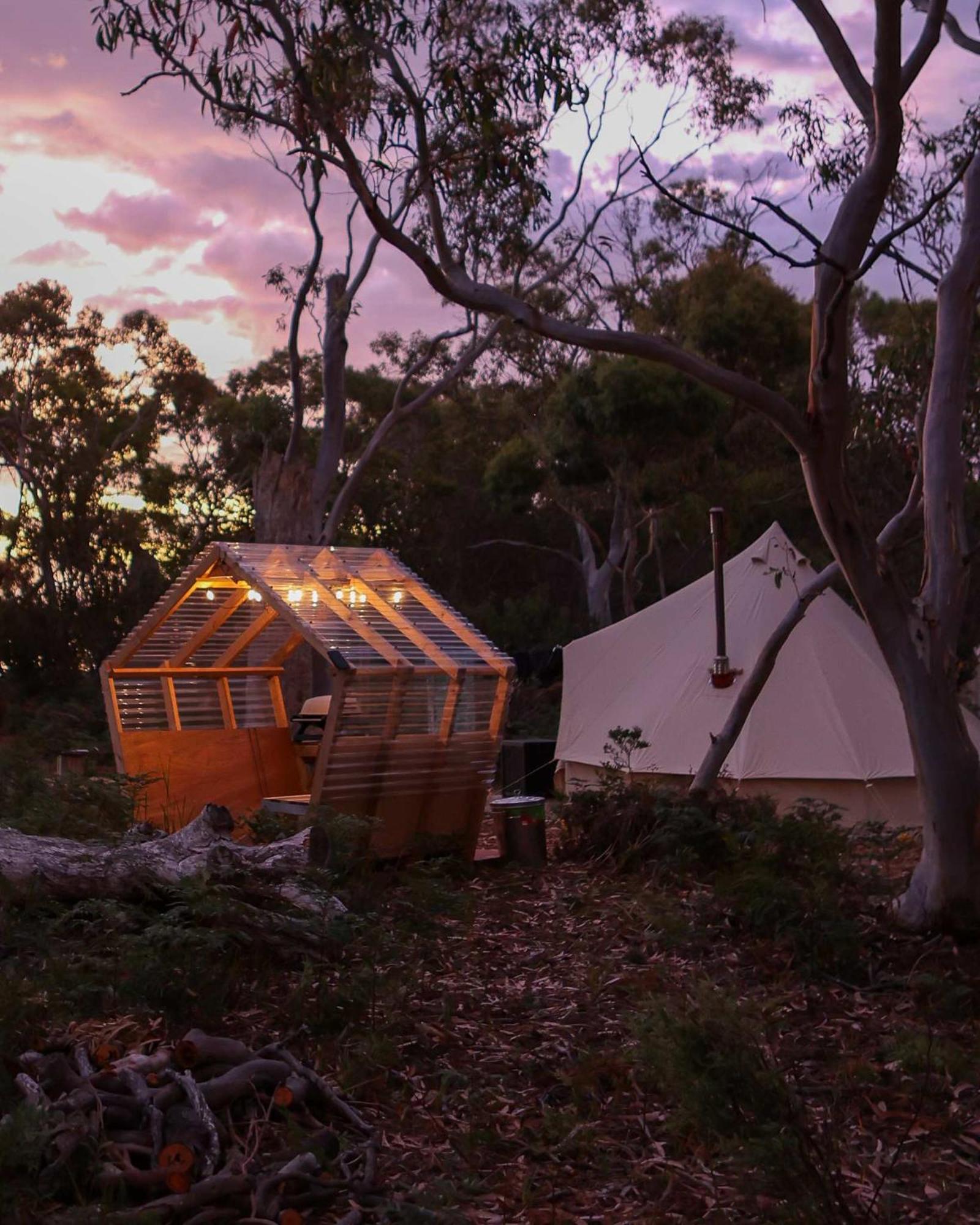 ホテル Numie - Freycinet Peninsula - Glamping - Heated - Waterfront コールズ・ベイ エクステリア 写真