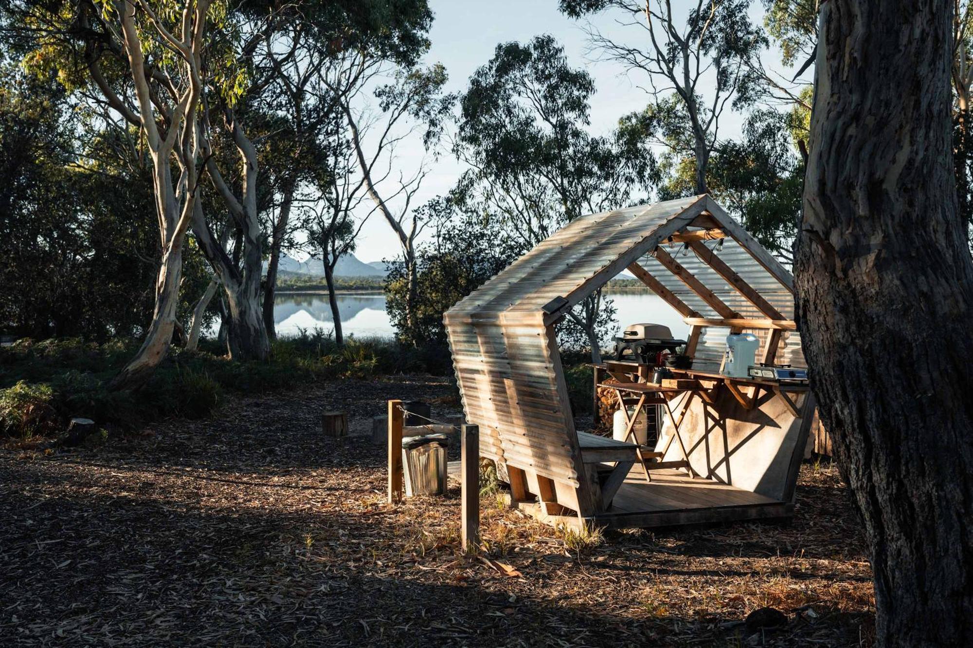 ホテル Numie - Freycinet Peninsula - Glamping - Heated - Waterfront コールズ・ベイ エクステリア 写真