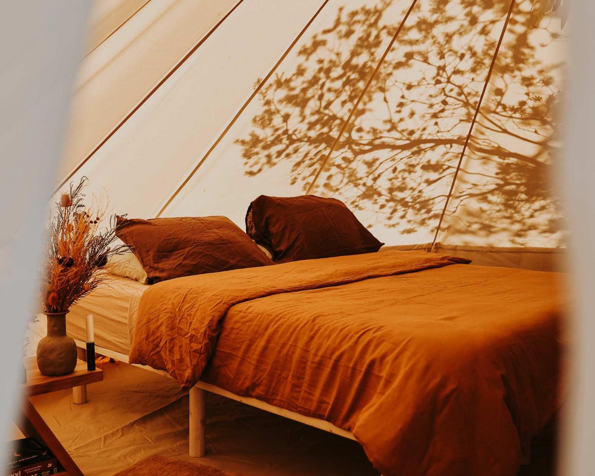 ホテル Numie - Freycinet Peninsula - Glamping - Heated - Waterfront コールズ・ベイ エクステリア 写真